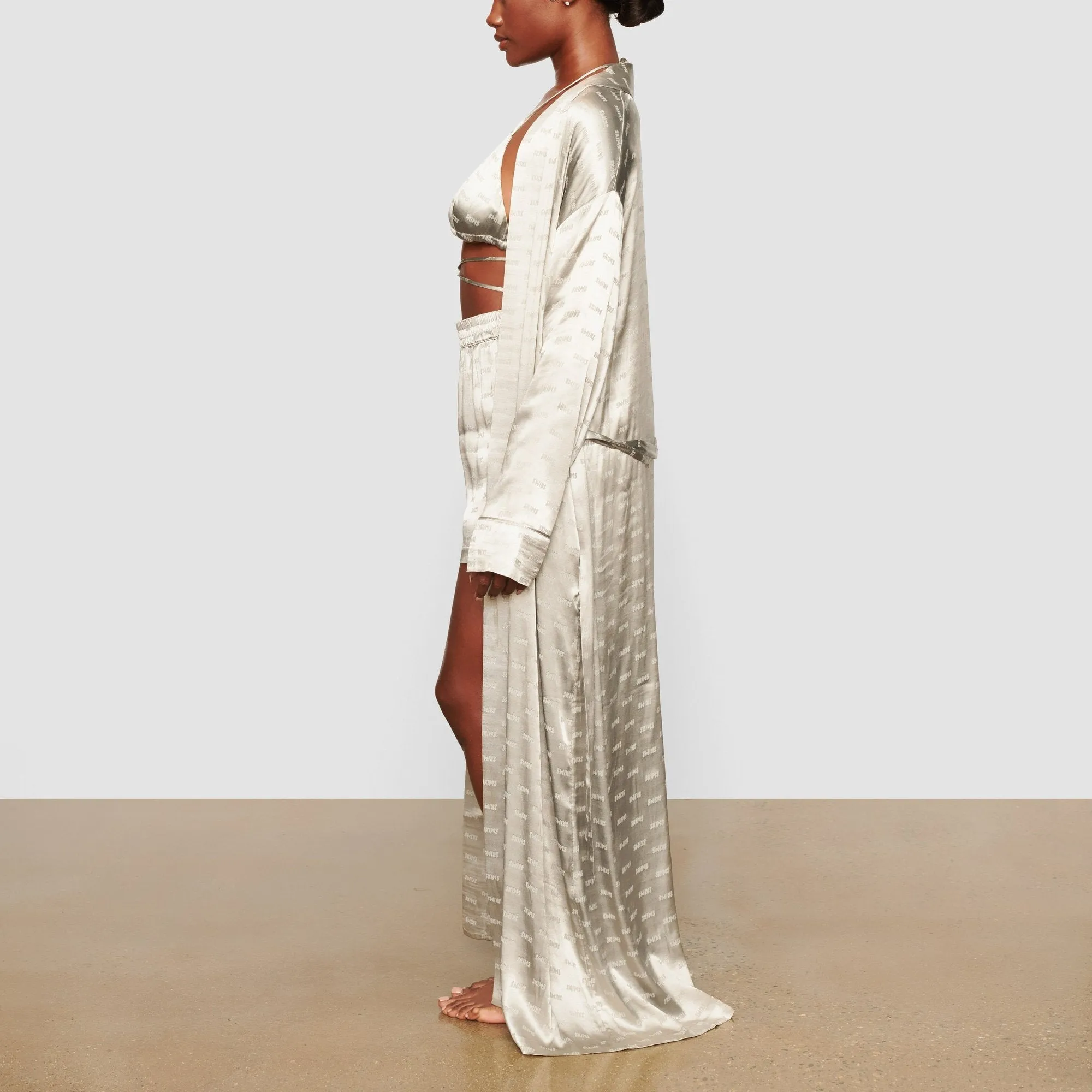 JACQUARD LONG ROBE | TALC