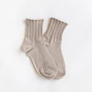 Scallop Socks in Beige