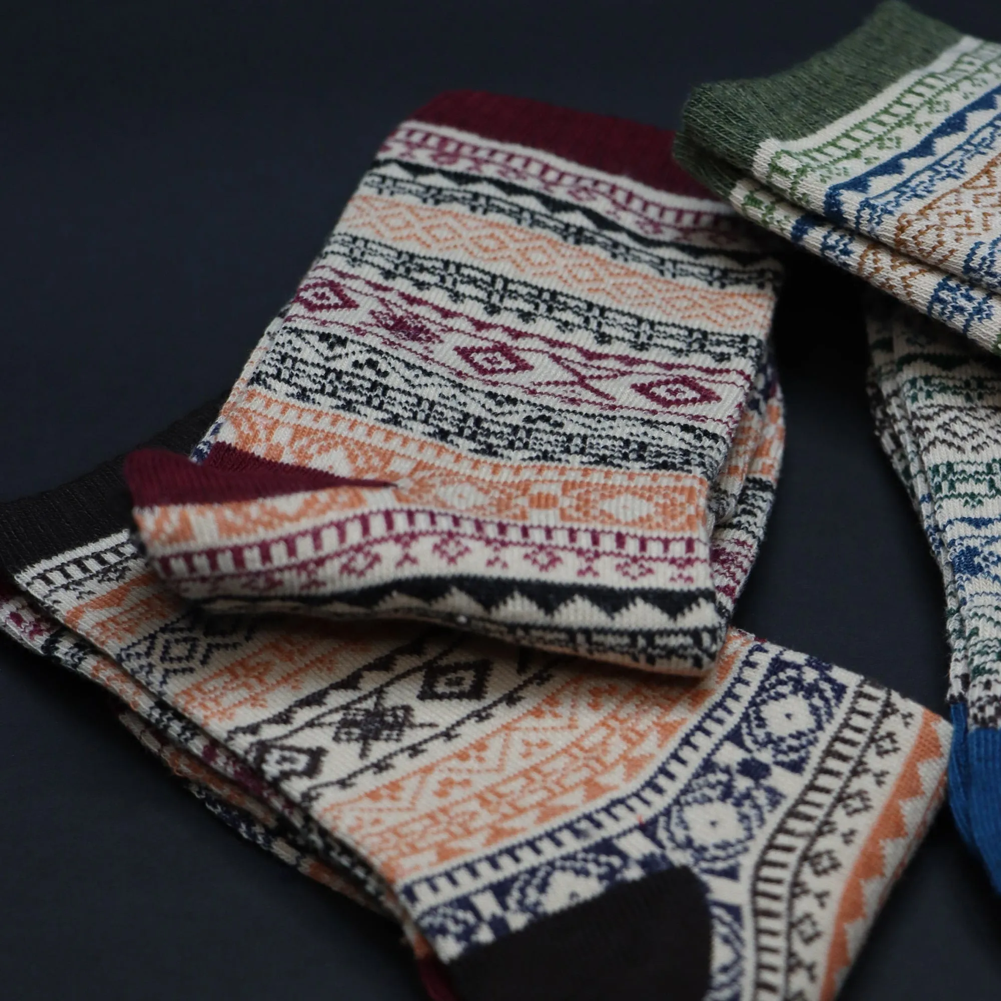 Unisex (EU 36-39) - Retro Vintage-Inspired Cozy Socks